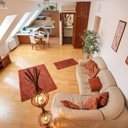 בודפשט Beautiful Apartment With Ac מראה חיצוני תמונה